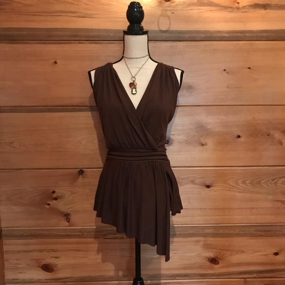 Allen Samo Sleeveless Brown Top - Picture 2 of 4